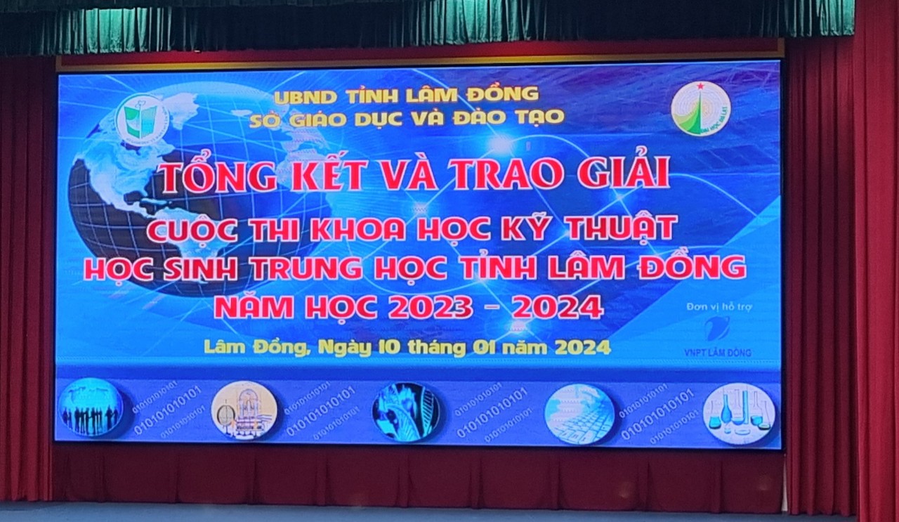 Học sinh trường THPT Di Linh tham gia cuộc thi Khoa học kĩ thuật
